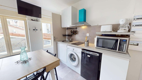 Apartment in Rue des Martyrs de Vingré, Saint-Étienne for 25 m²