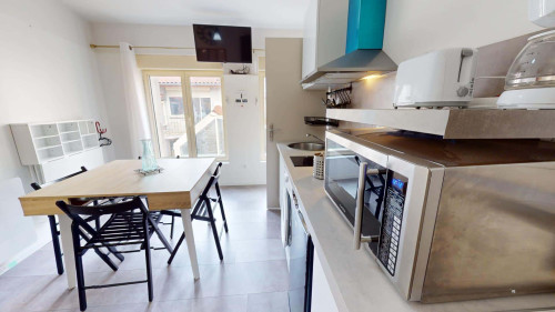Apartment in Rue des Martyrs de Vingré, Saint-Étienne for 25 m²