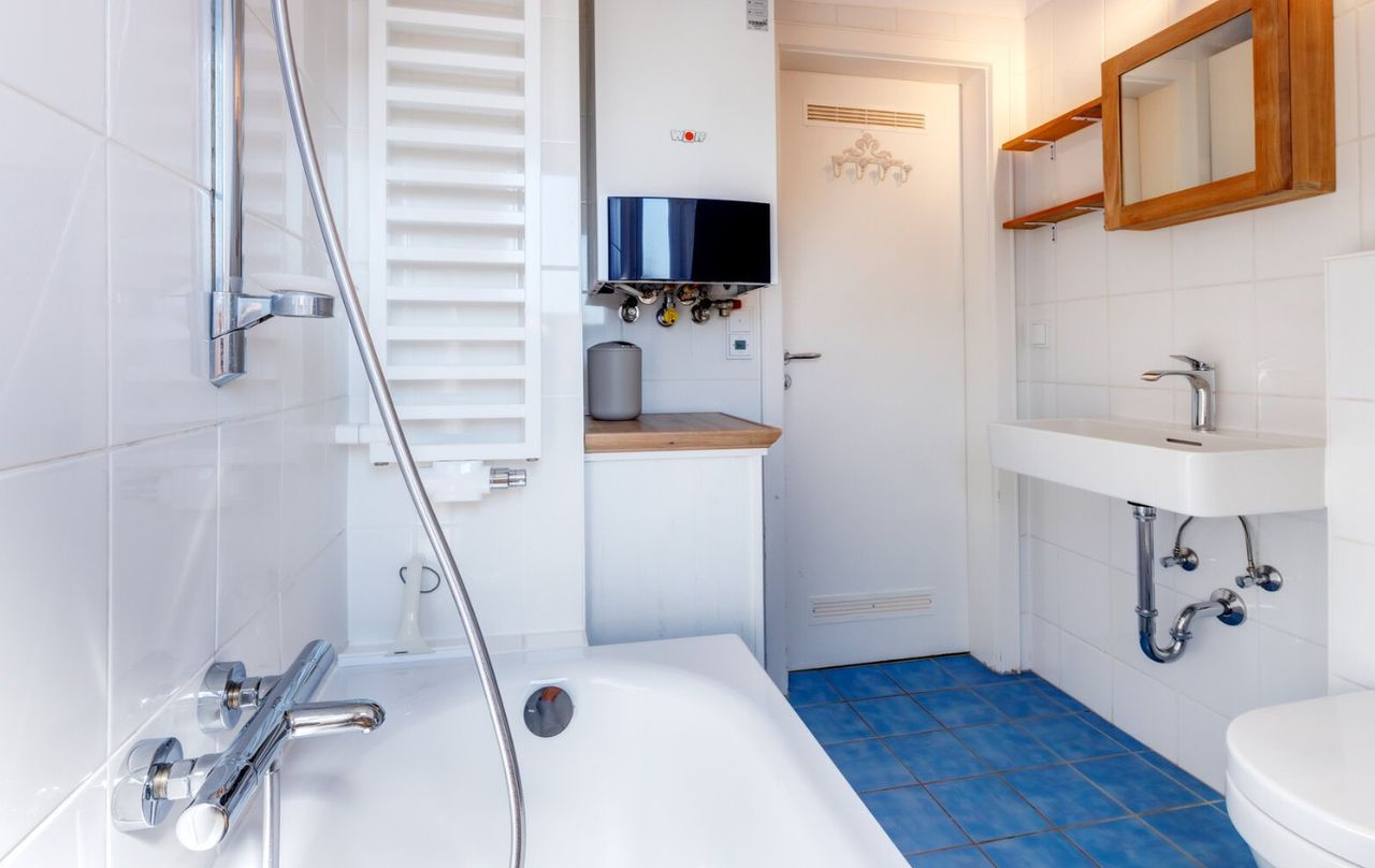 Furnished 2-Room Apartment With Balcony In Glockenbachviertel - 7