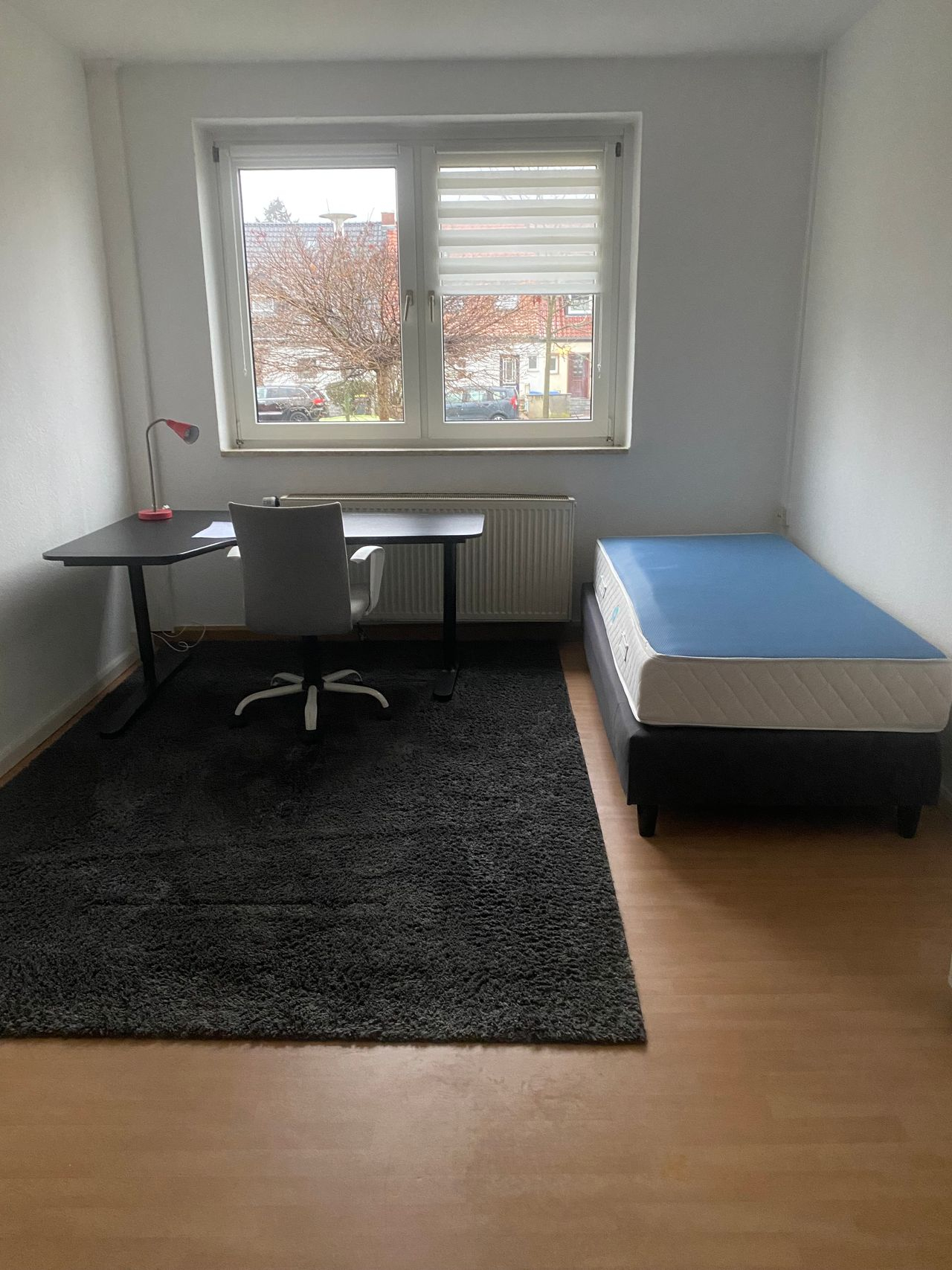 Ruhiges, Voll Möbliertes Apartment In Dessau-Roßlau - 1