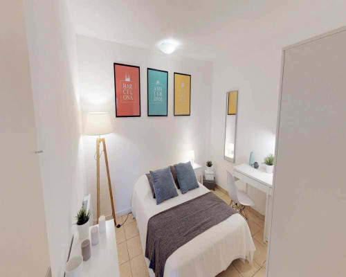 Chambre dans le Boulevard Montebello