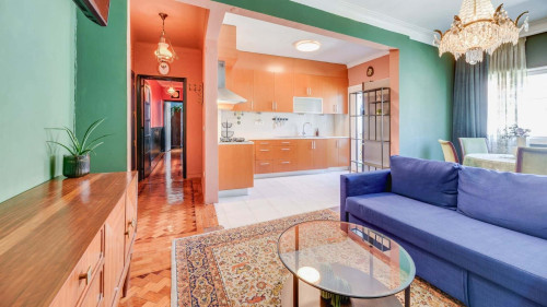 Apartment in Rua João do Nascimento Costa, Lisboa for 75 m² with 2 bedrooms