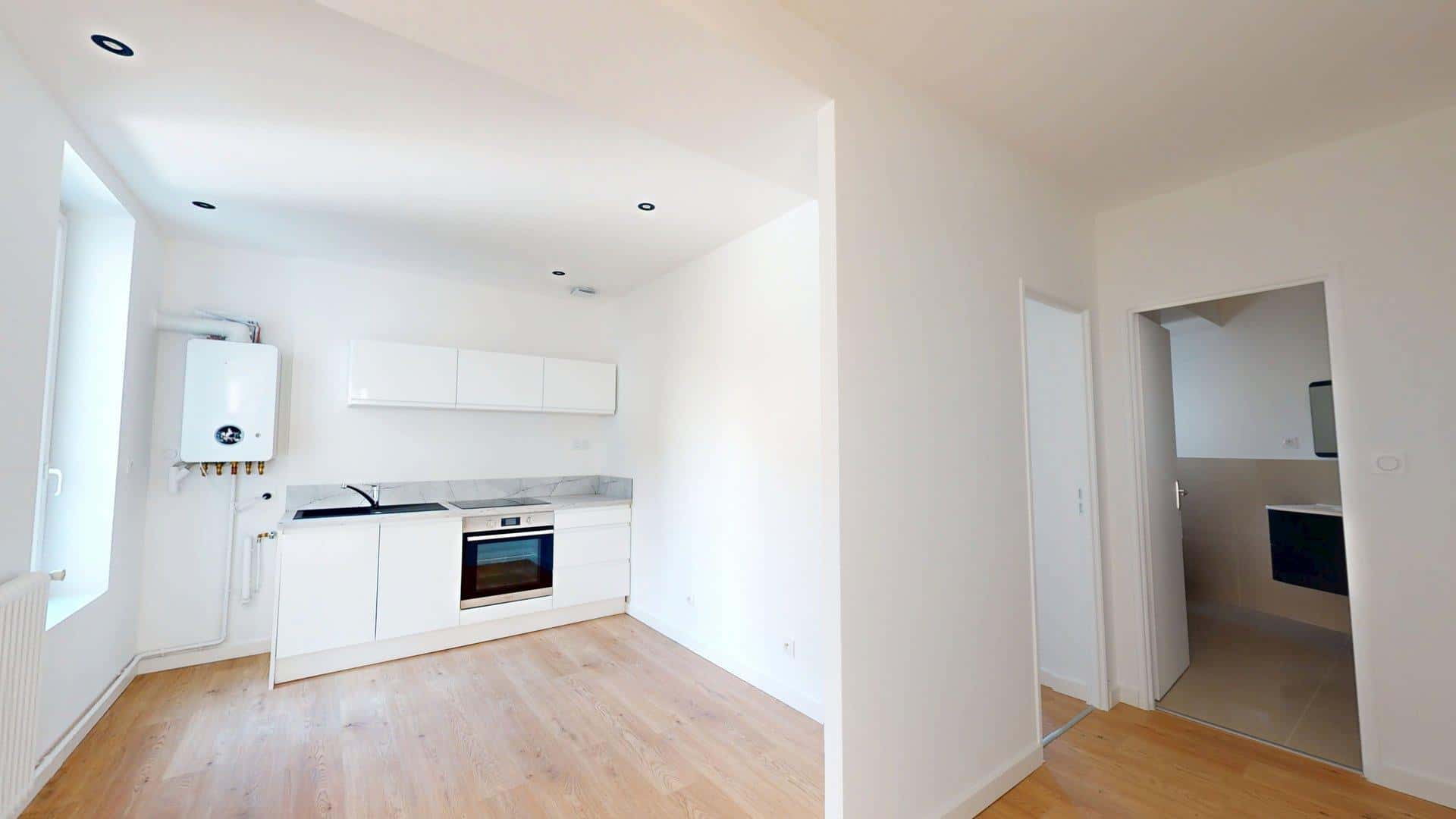 Apartment In Rue Rabelais, Saint-Étienne For 63 M² With 2 Bedrooms - 1