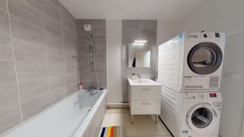 Room in Rue de la Compagnie du Midi, Bordeaux for 99 m² with 4 bedrooms - Gallery - 7