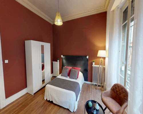 Chambre dans le rue du college de foix