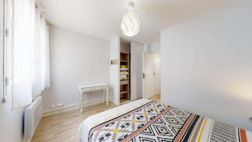 Room in Rue Camy, Pau for 64 m² with 3 bedrooms