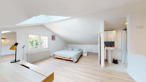 Room in Avenue du Président Salvador Allende, Montreuil for 159 m² with 5 bedrooms