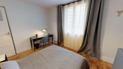 Room in Rue Domer, Lyon for 60 m² with 3 bedrooms