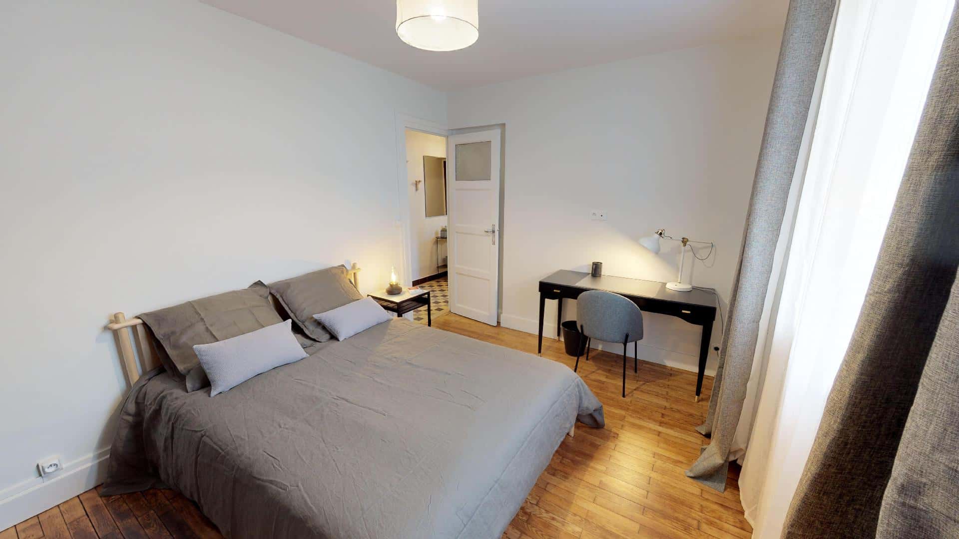 Room In Rue Domer, Lyon For 60 M² With 3 Bedrooms - 1