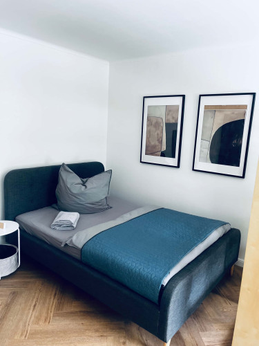 Room in Kettenhofweg, Frankfurt am Main for 100 m² with 4 bedrooms