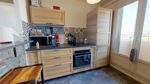 Room in Avenue Jules Guesde, Vénissieux for 61 m² with 4 bedrooms - Gallery - 7