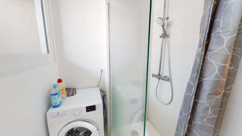 Room in Rue Roger Salengro, Brest for 69 m² with 4 bedrooms - Gallery - 9