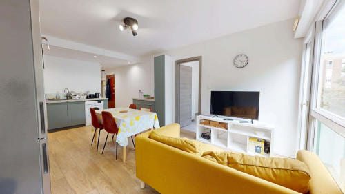 Room in Avenue de la Châtaigneraie, Pessac for 71 m² with 4 bedrooms - Gallery - 12