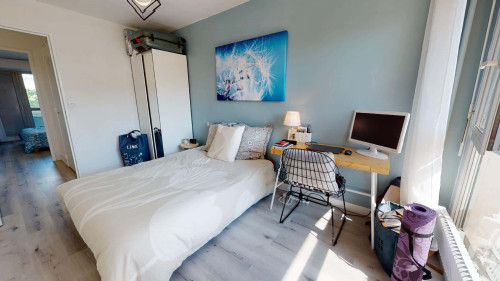 Room in Avenue Jean Jaurès, Lyon for 84 m² with 5 bedrooms
