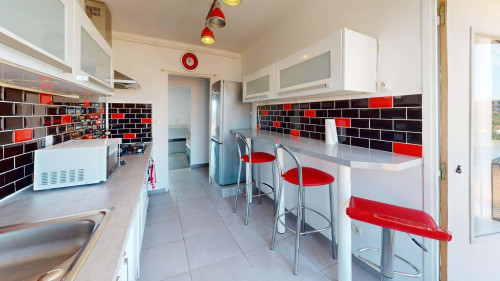 Room in Traverse de la Mère de Dieu, Marseille for 63 m² with 3 bedrooms - Gallery - 11
