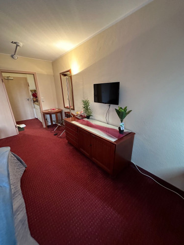 Comfortable and well-equipped apartment with a balcony in a prime central location in Nuremberg. - Gallery - 6