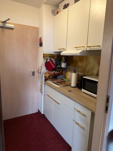 Comfortable and well-equipped apartment with a balcony in a prime central location in Nuremberg.