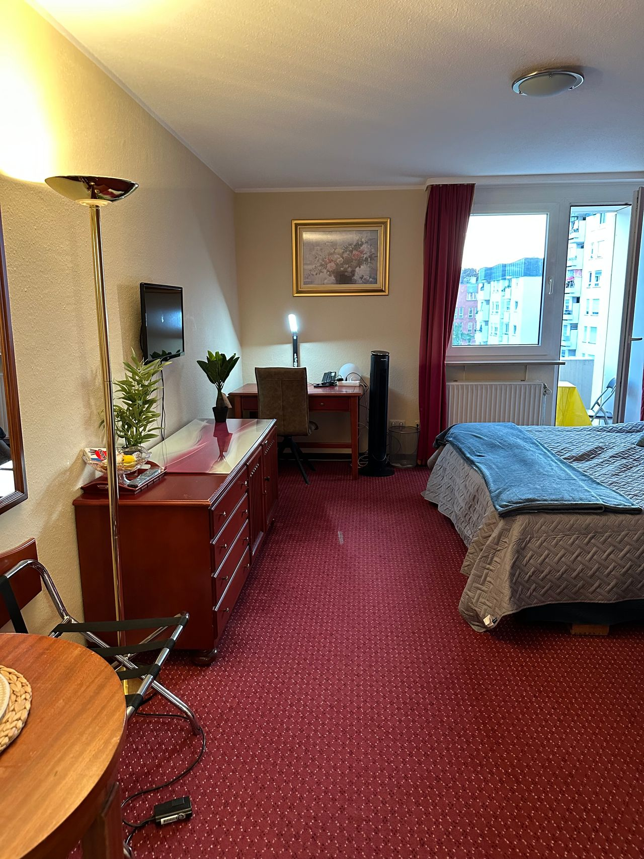 Comfortable and well-equipped apartment with a balcony in a prime central location in Nuremberg. - Gallery - 9