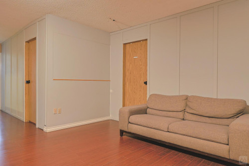 Metro Vancouver Home II - Gallery - 6