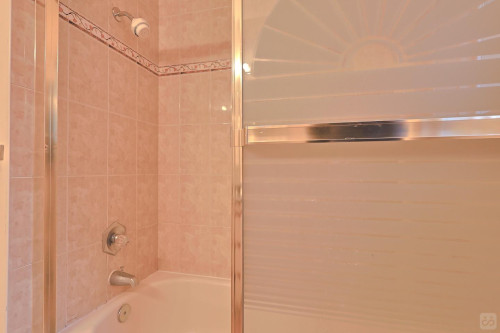 Metro Vancouver Home II - Gallery - 2
