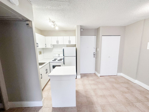 Mainstreet Tower Apartments - Gallery - 12