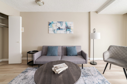 Mainstreet Tower Apartments - Gallery - 26
