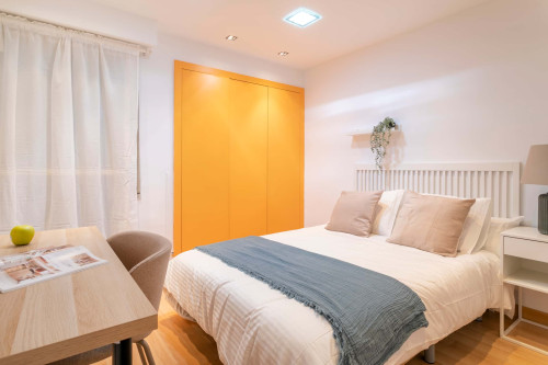 Habitación 1 en Alfonso El Sabio 27, Alicante
