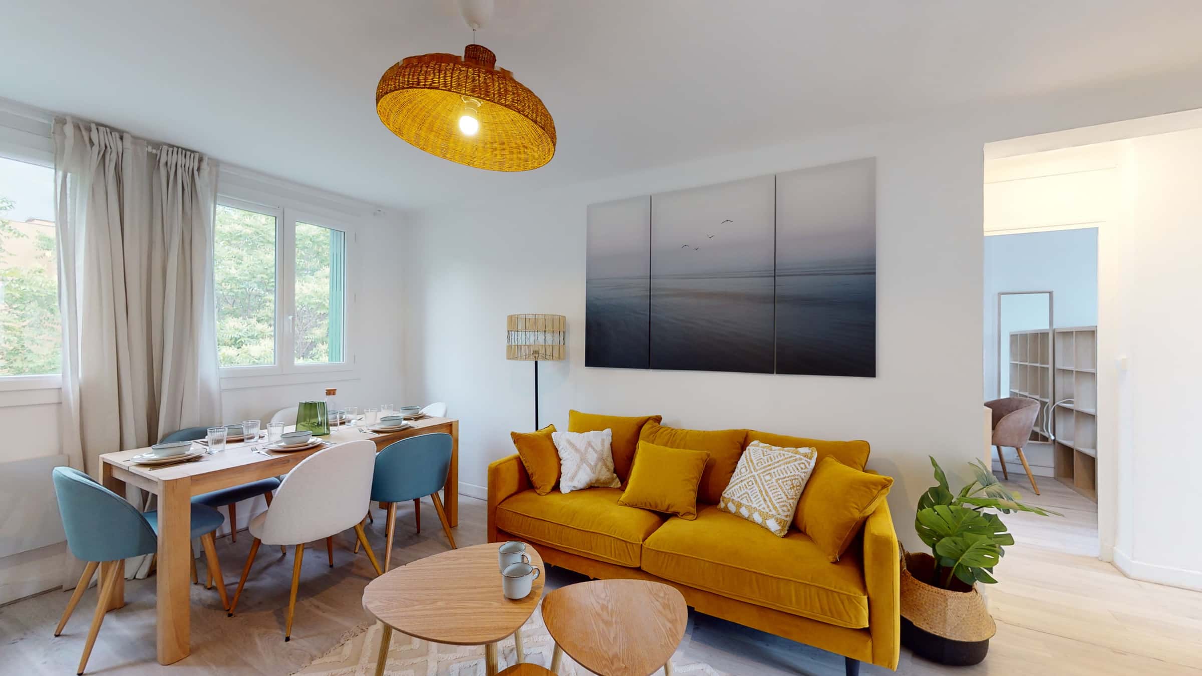 Room In Rue Granon, Marseille For 61 M² With 3 Bedrooms - 1