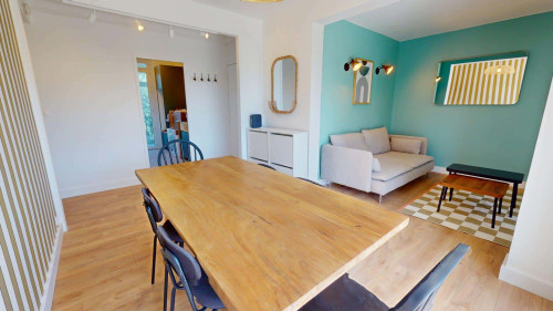 Room in Rue de Suzon, Talence for 89 m² with 4 bedrooms
