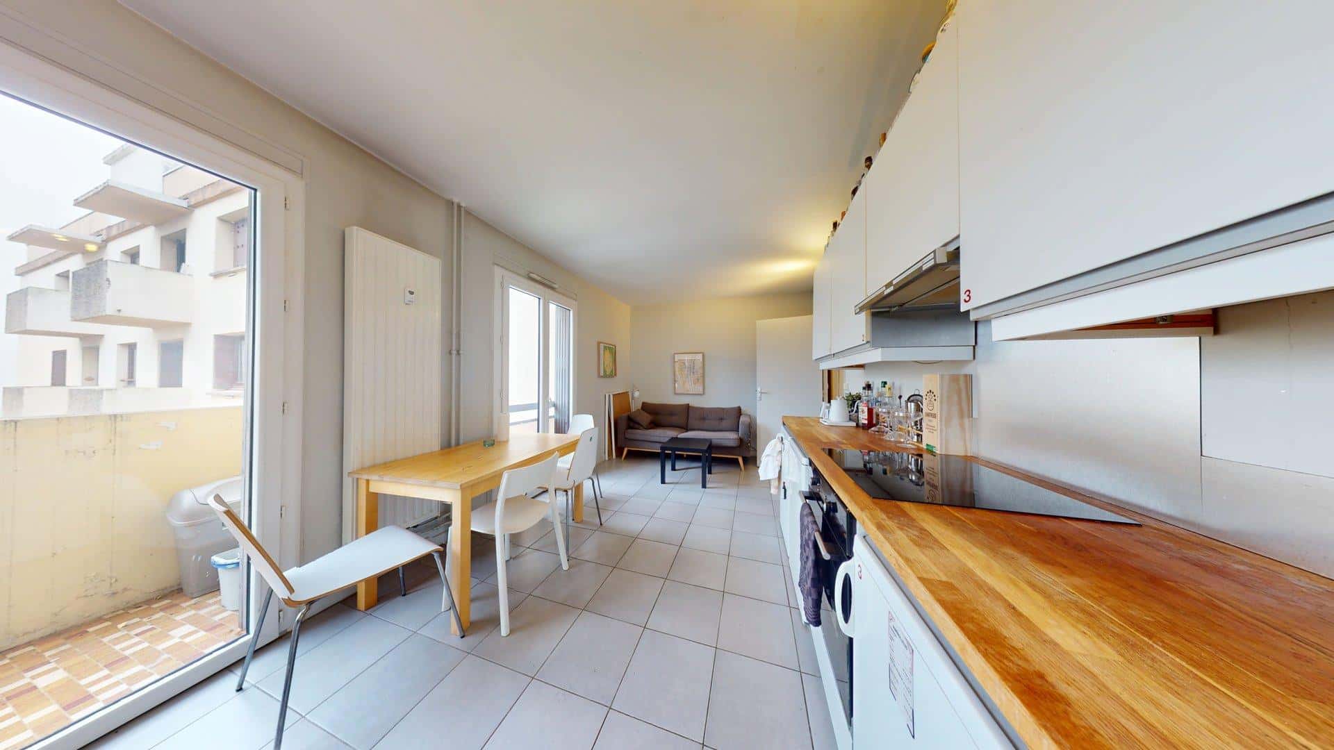 Room In Avenue Du Docteur Terver, Écully For 96 M² With 4 Bedrooms - 1