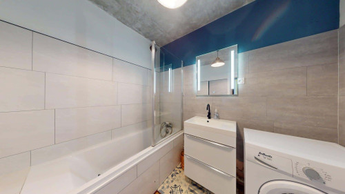 Room in Rue Larevellière, Angers for 112 m² with 4 bedrooms - Gallery - 8