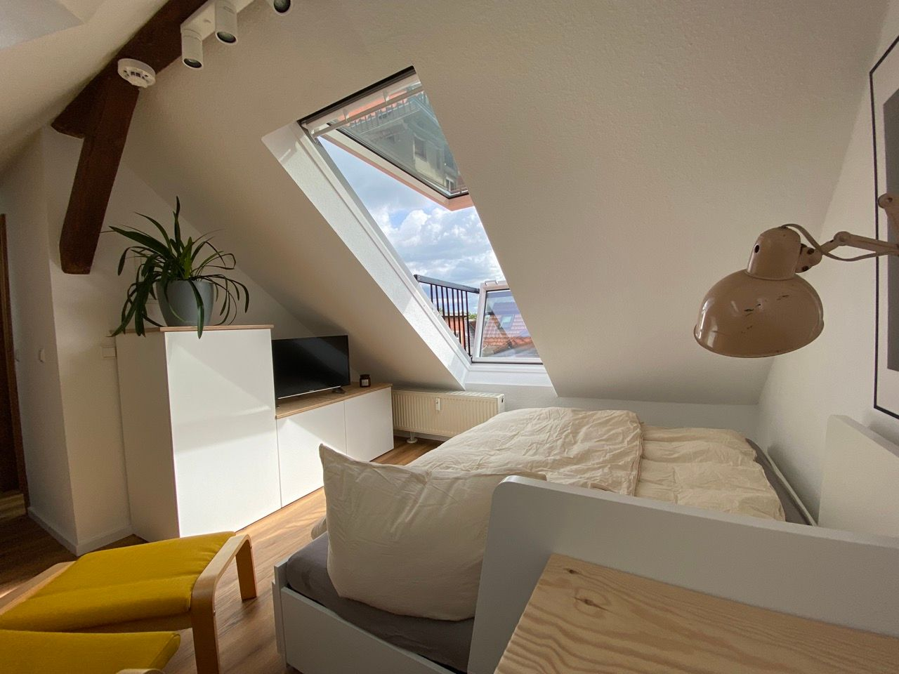 Small Attic Apartment - 7