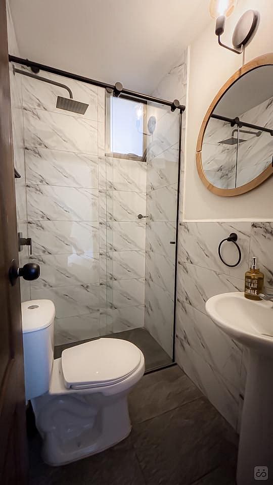 Full-Bed Double W/ Private Bath - 2