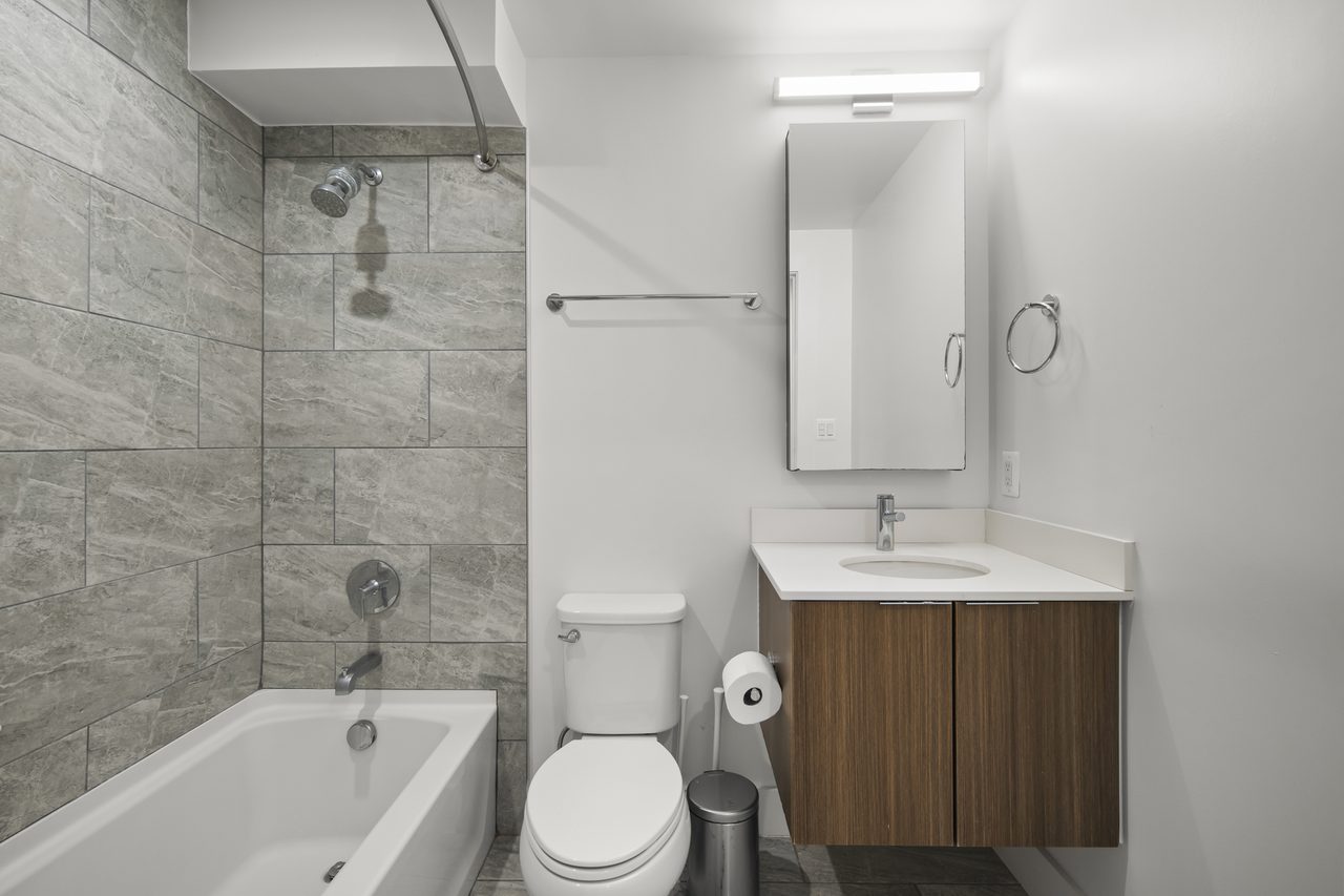 #1918: Dupont Circle - Full Bedroom A - 8