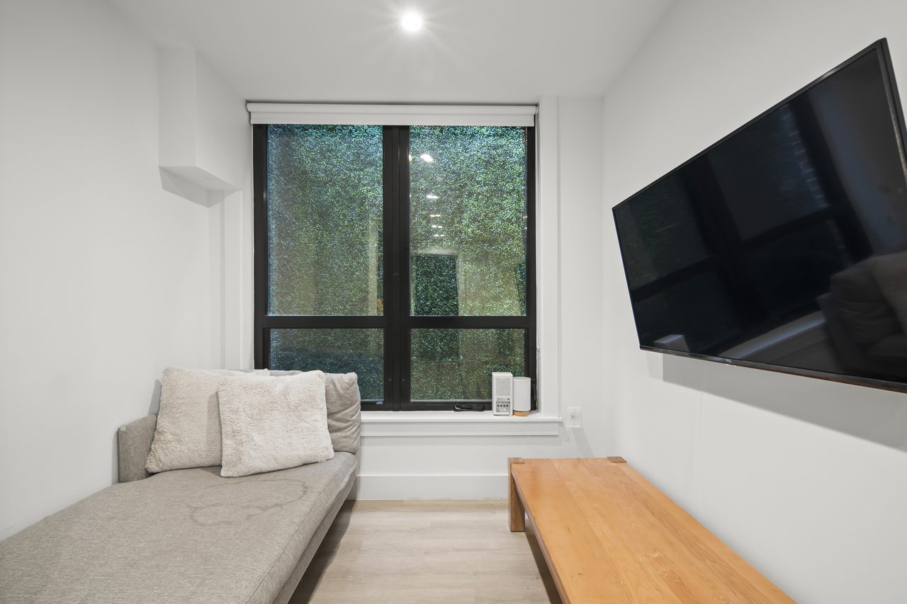 #1918: Dupont Circle - Full Bedroom C - 7