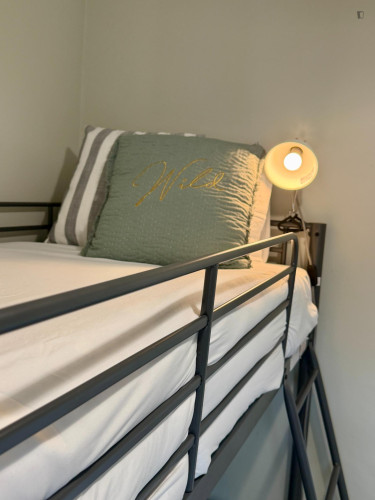 Nice bedroom in a 6-bedroom flat