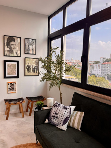 Good bedroom ideally suited to students - Gallery - 19