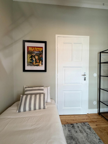 Good bedroom ideally suited to students