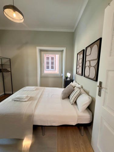 Comfy room close to Praça da República