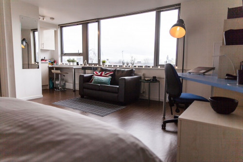 Holly Court - Gallery - 10