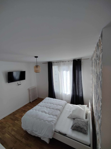 Room in Rue du 10 Juillet 1940, Vitry-sur-Seine for 66 m² with 4 bedrooms