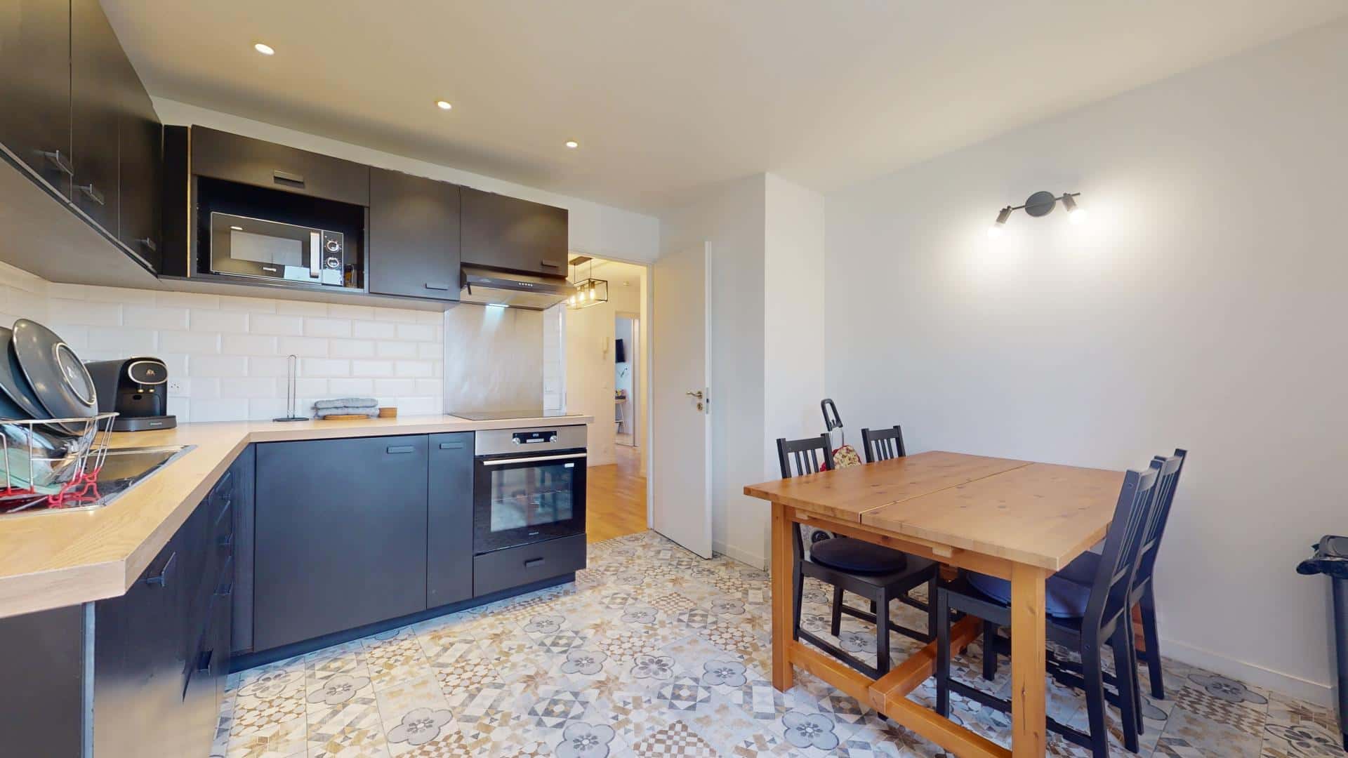 Room In Rue Du 10 Juillet 1940, Vitry-Sur-Seine For 66 M² With 4 Bedrooms - 1