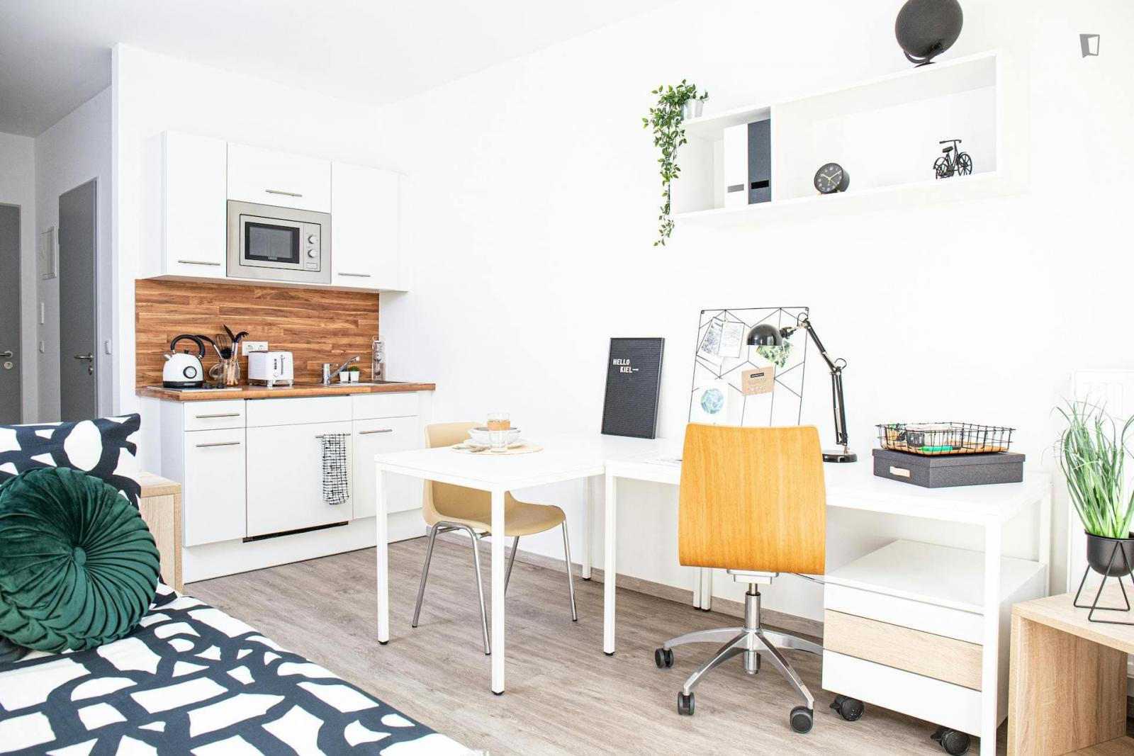 Inviting studio in Neumühlen-Dietrichsdorf