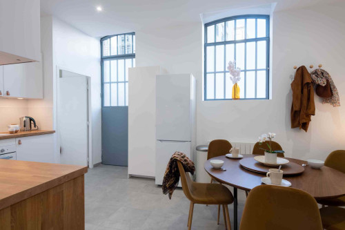 Room in Rue du Commandant Fuzier, Lyon for 125 m² with 6 bedrooms - Gallery - 5