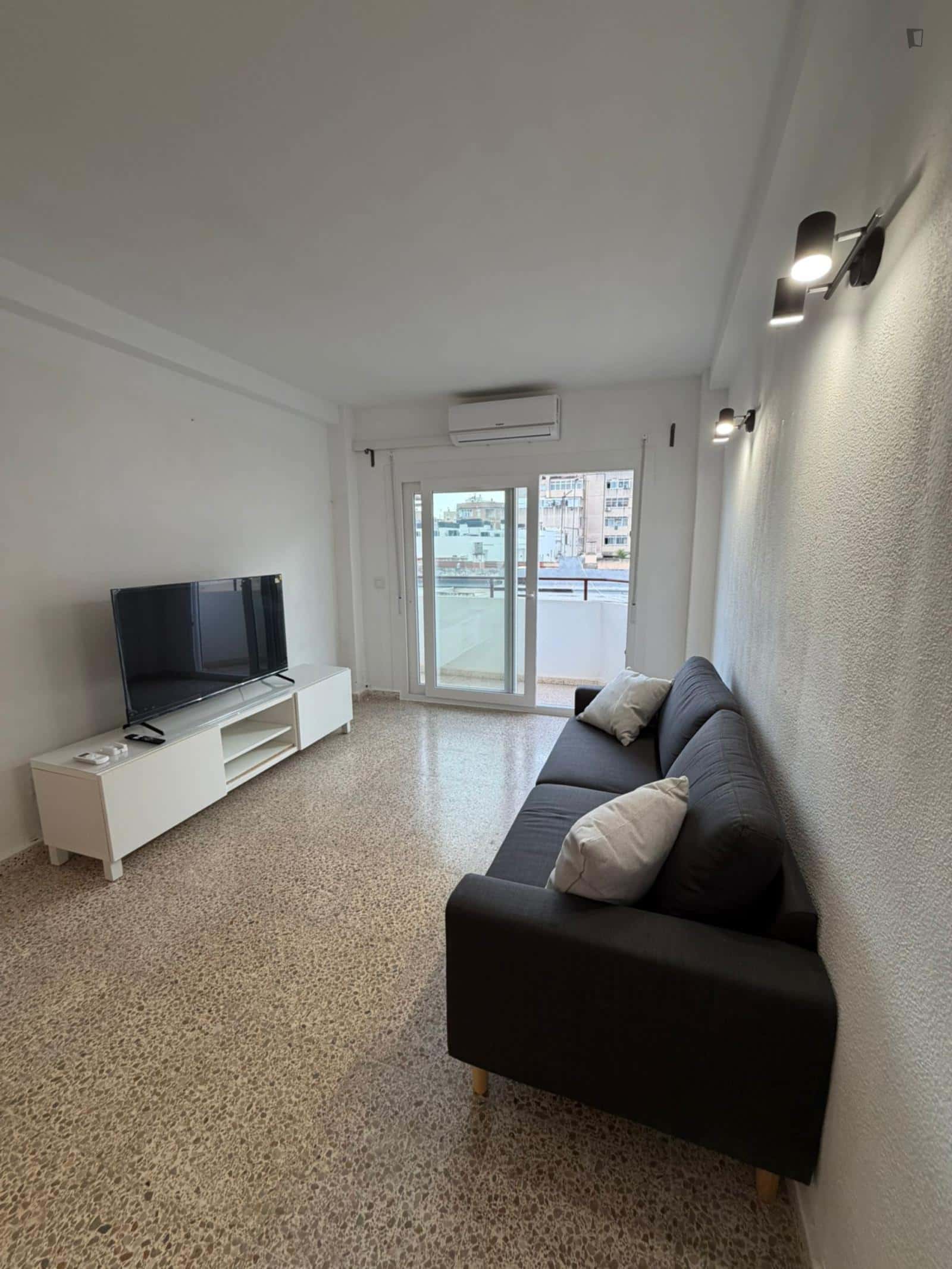 Apartment In Carrer De L'Arc De Sant Martí, Palma For 80 M² With 3 Bedrooms - 1