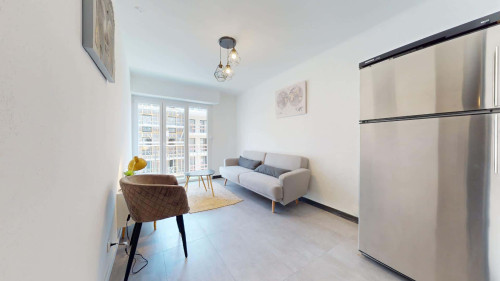 Room in Rue du Chablais, Annemasse for 87 m² with 4 bedrooms - Gallery - 3