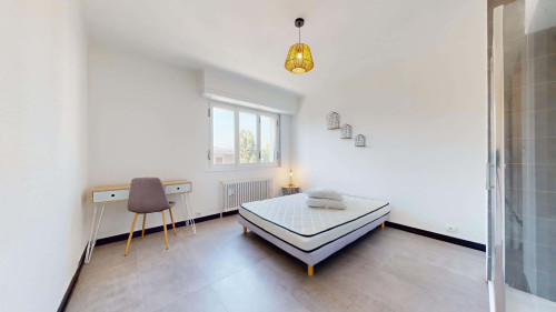 Room in Rue du Chablais, Annemasse for 87 m² with 4 bedrooms