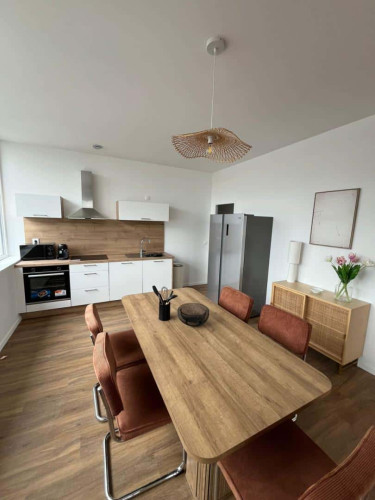 Chambre 4 - CARRE N