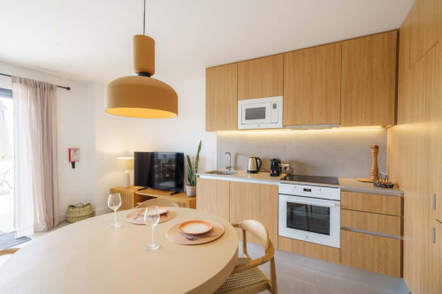 Apartment in Rua da Bela Vista, Carvoeira for 93 m² with 1 bedroom