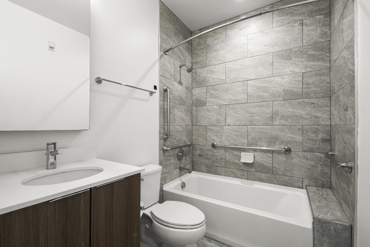 #1917: Dupont Circle - Full Bedroom A - 8